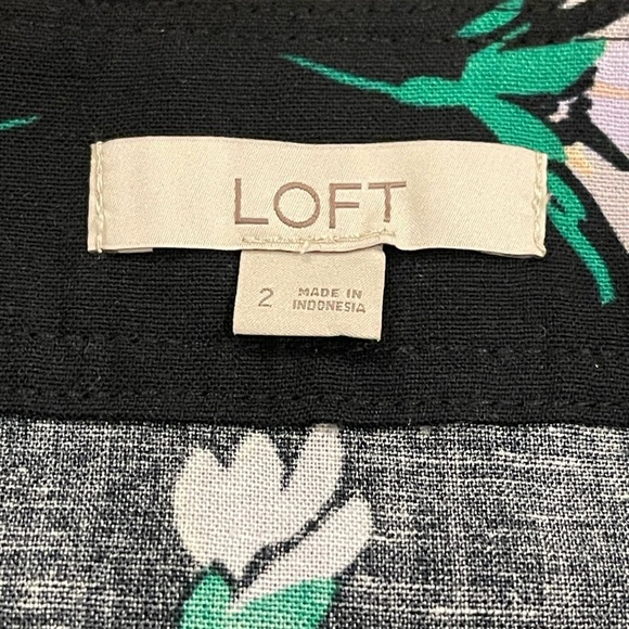 LOFT Midi Wrap Skirt Women’s Sz 2 Black Floral Linen Blend Moody Feminine Spring - Picture 6 of 10